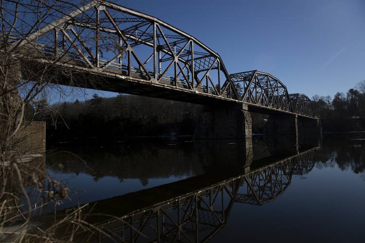 Governors' Vetoes Draw Legislative Pushback in New Hampshire and Oklahoma