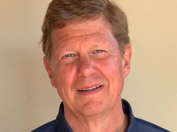 Column: Churches become centers of resistance against ICE and mass deportation