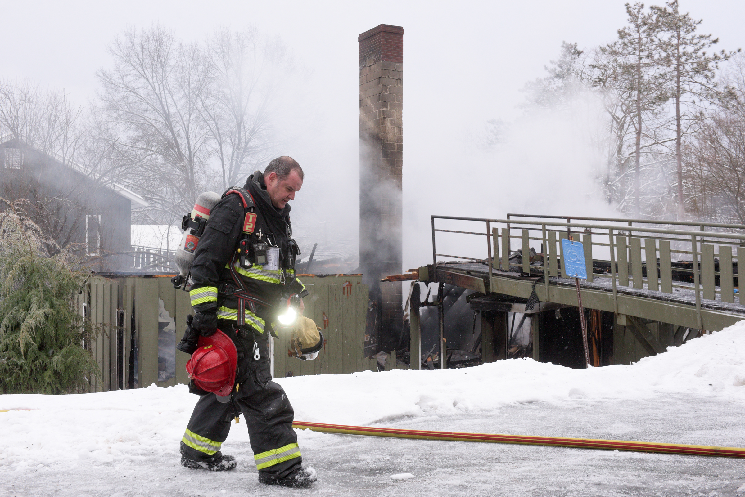 Early morning fire destroys Lebanon office building