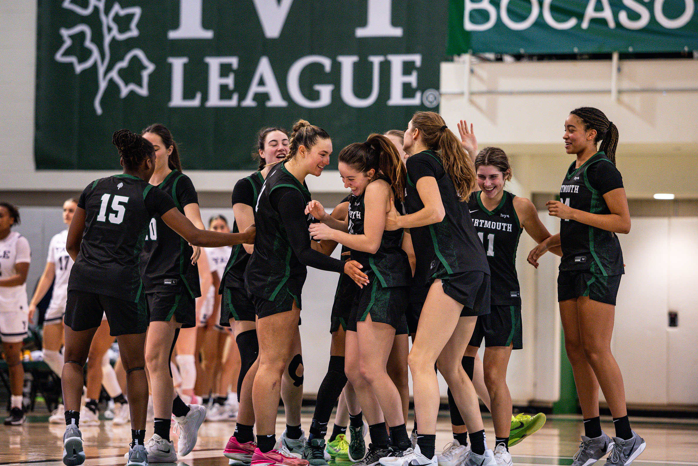 Dartmouth Roundup: Ozel scores 30 points as women’s basketball team triumphs