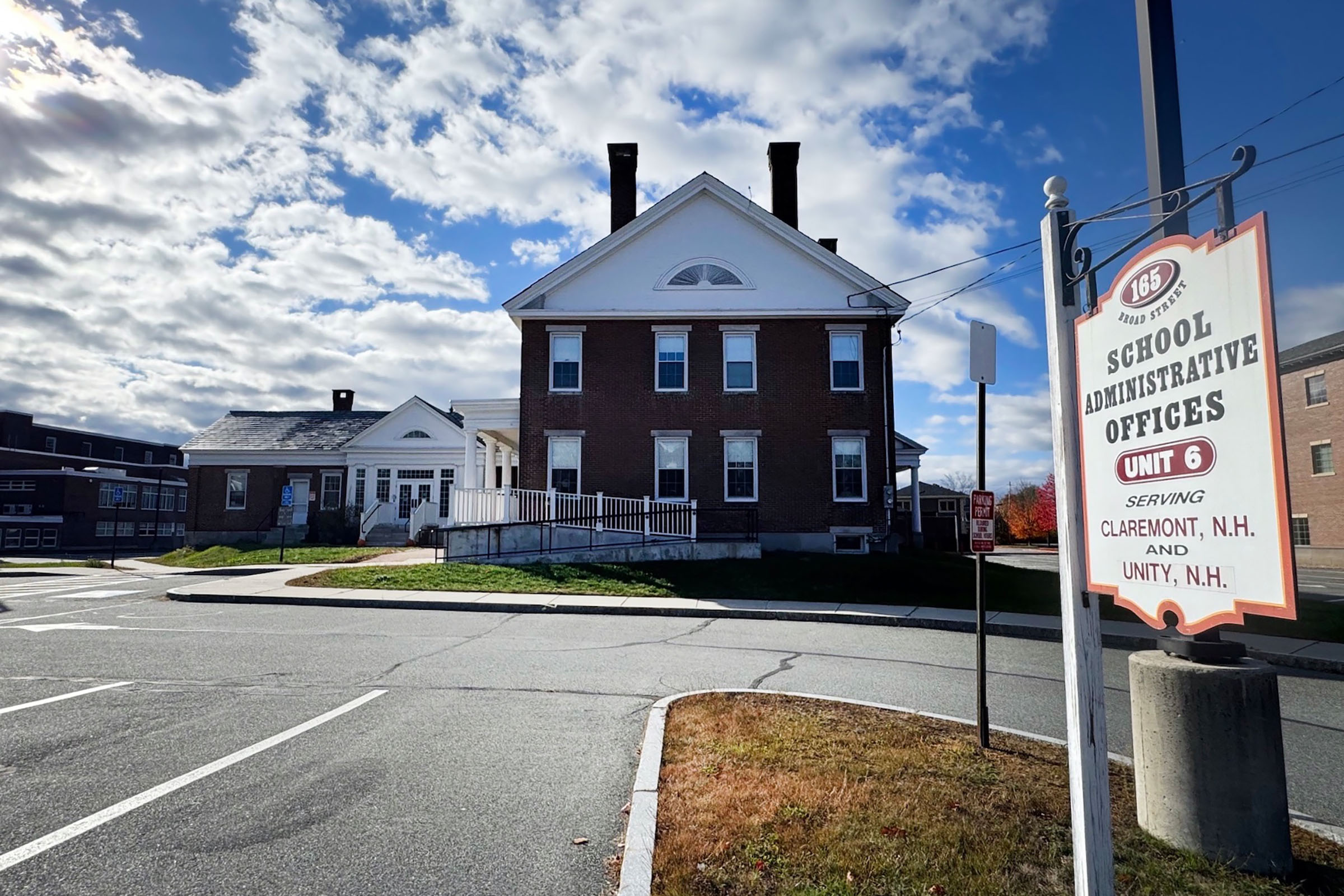 Teresa Taylor joins Claremont schools after financial crisis