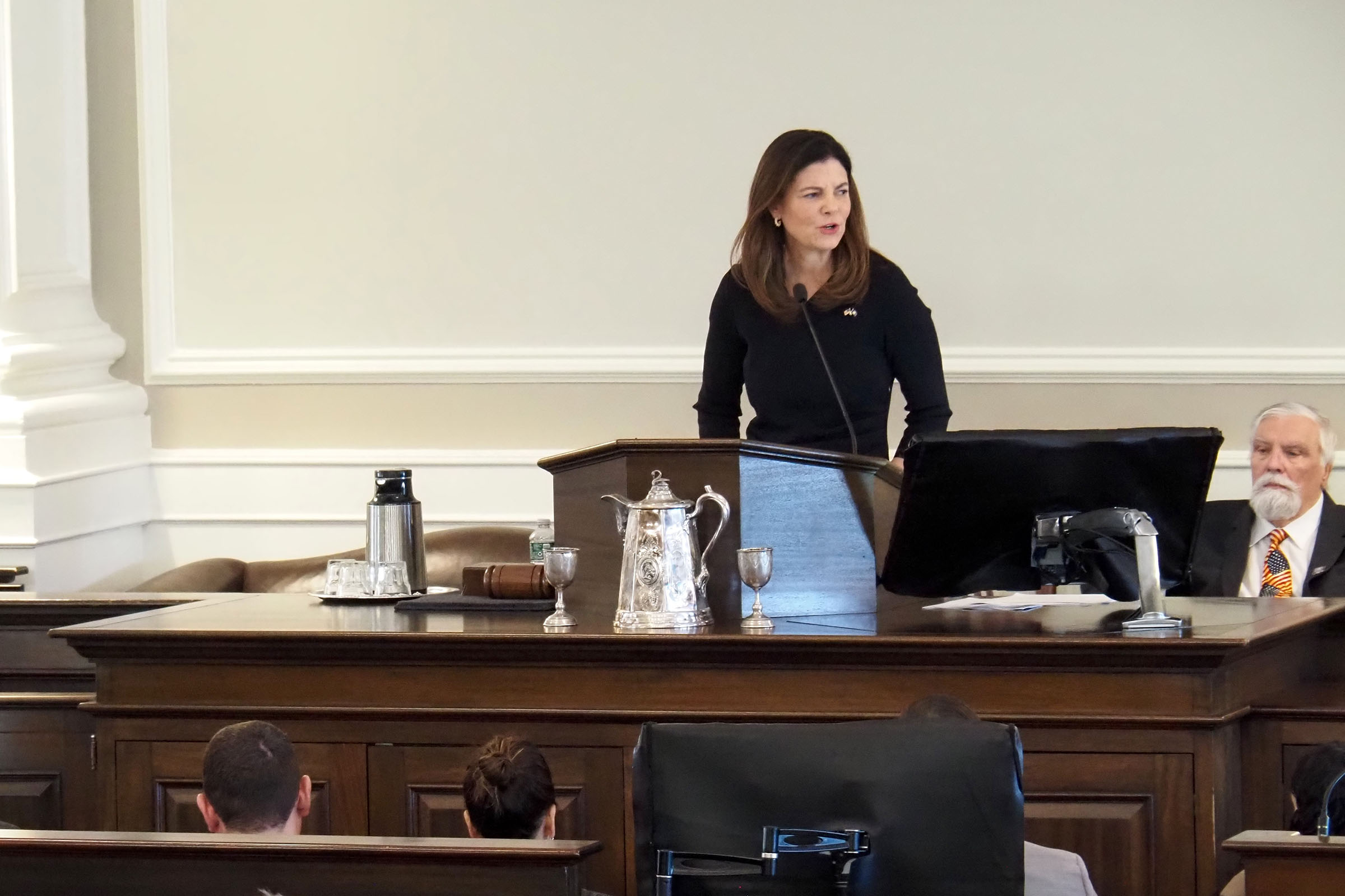 In NH State of the State address, Ayotte touts first-year policy wins, takes shots at other states