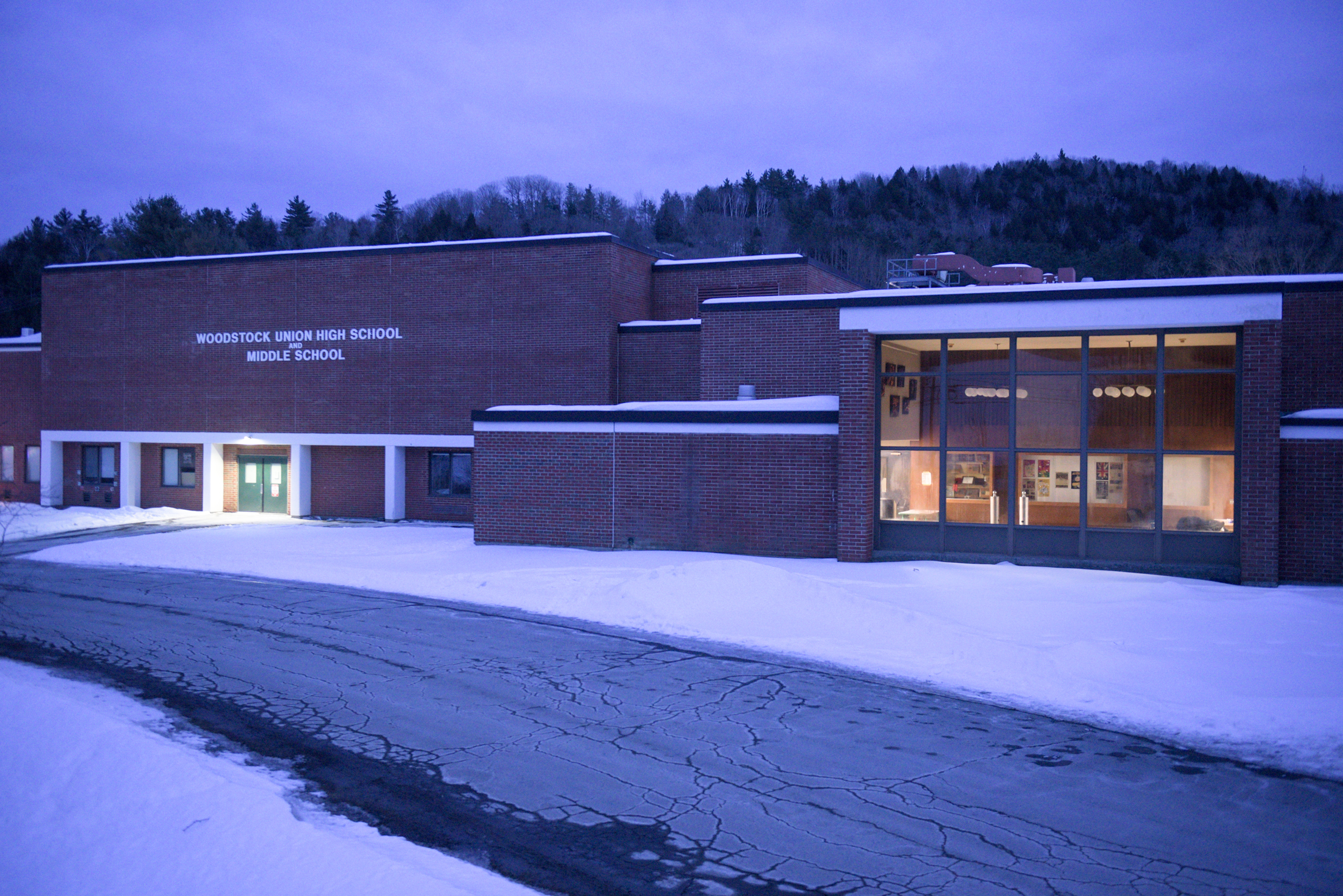 Mountain Views keeps up fight for $112M school construction aid - Valley News
