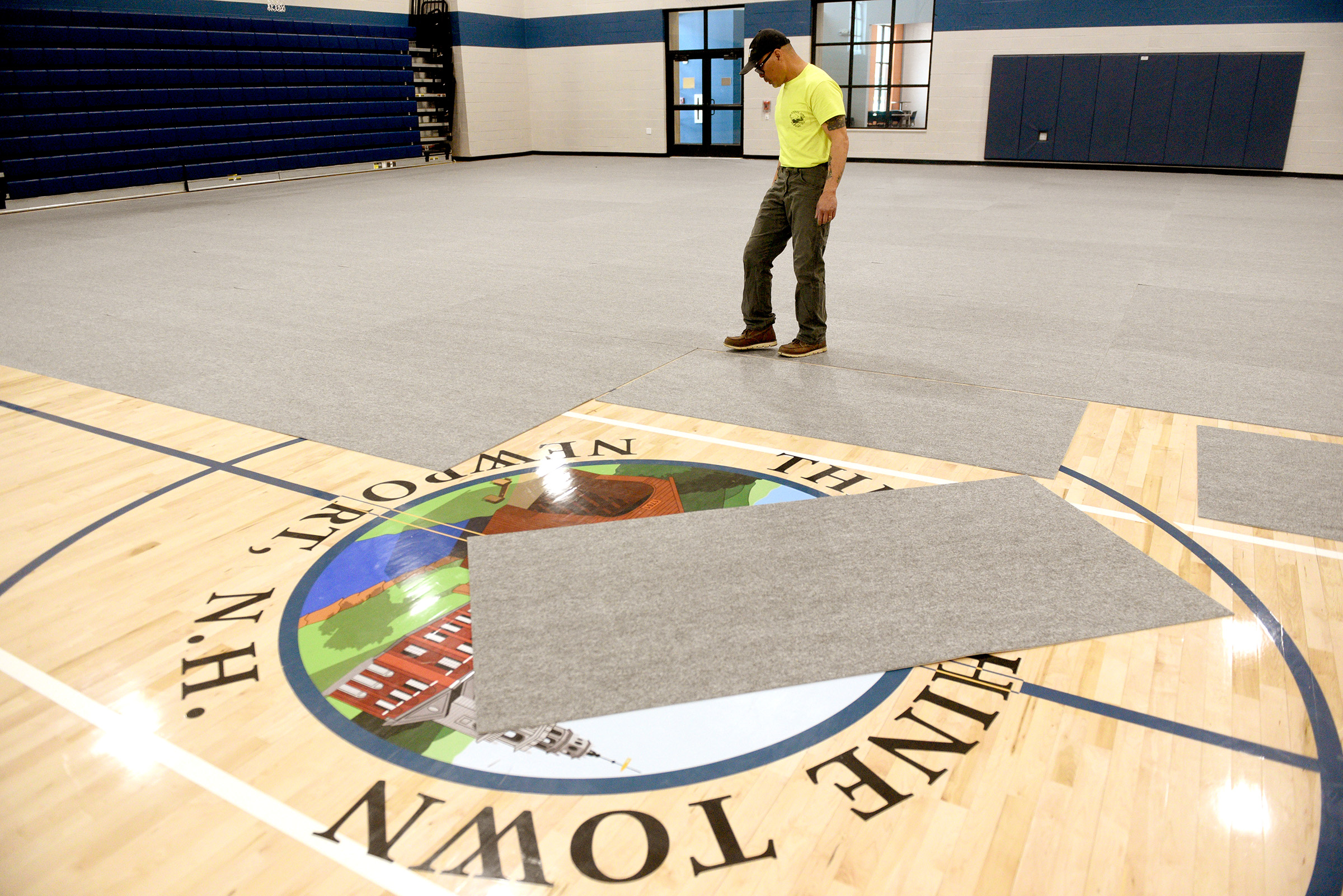 Newport Community Center prepares gym for election day