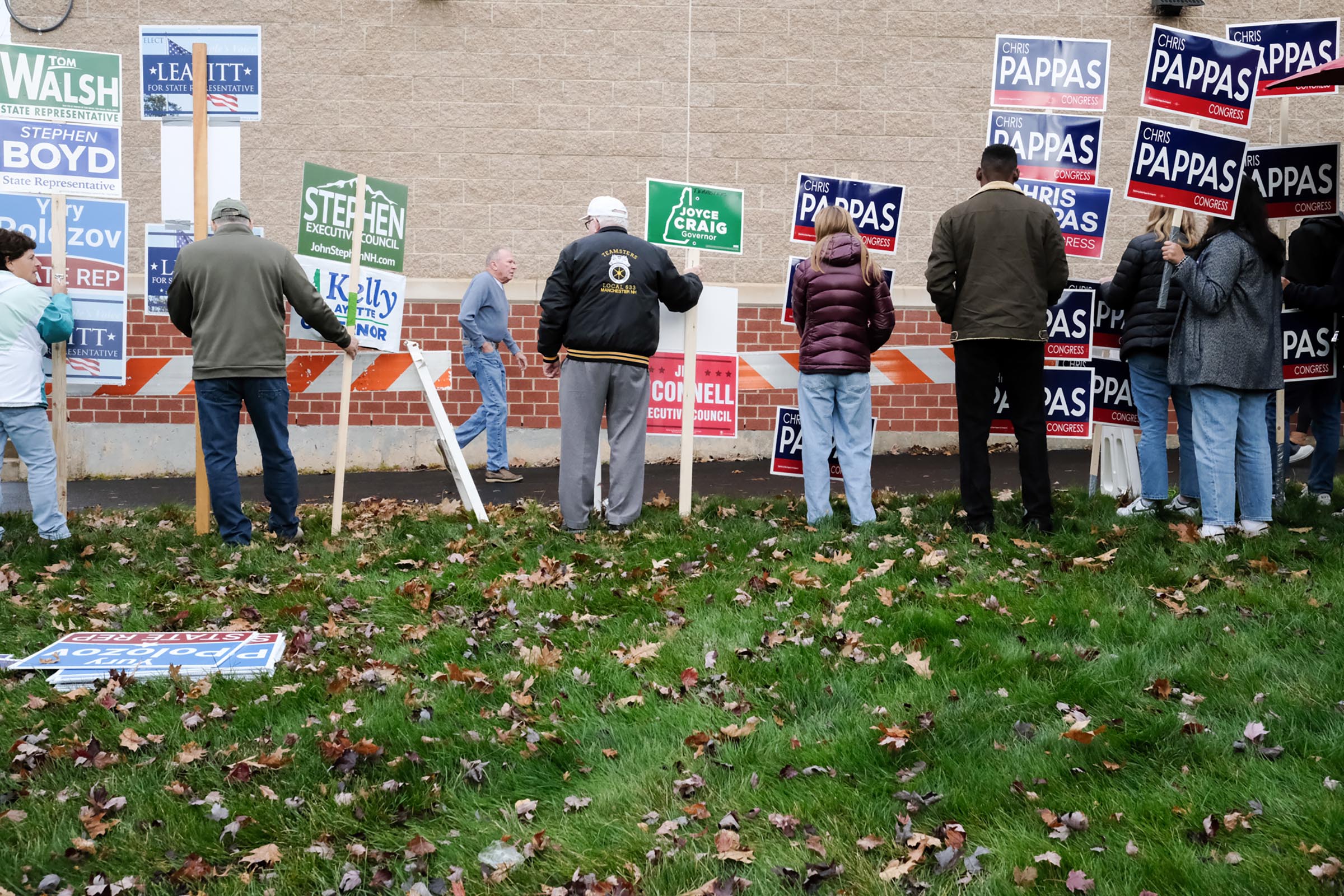 Ayotte signs NH law raising cap on anonymous campaign donations