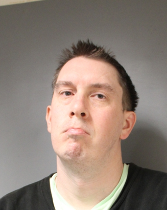 Woodstock man faces charges of luring child and child pornography